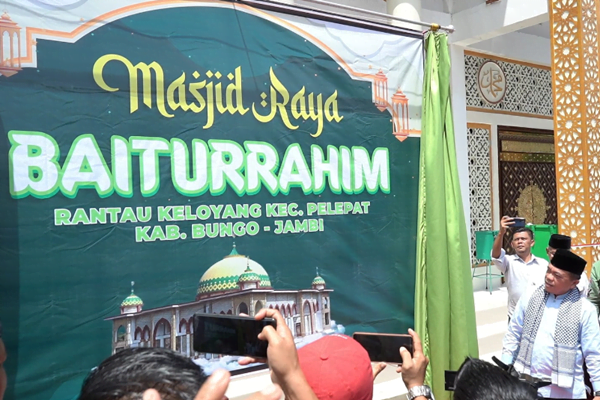 gubernur jambi, al haris resmikan masjid baiturrahim rantau keloyang bungo gubernur jambi, al haris resmikan masjid baiturrahim rantau keloyang bungo