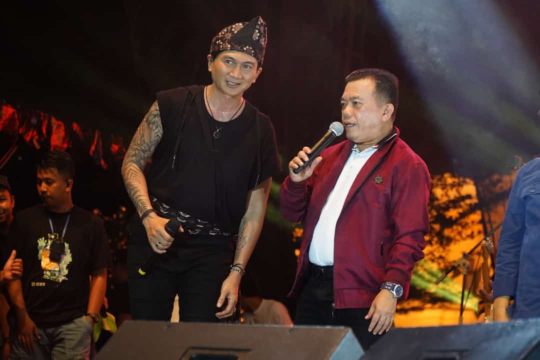 Gubernur Jambi, Al Haris saat Malam Penutupan Peringatan HUT ke 67 Provinsi Jambi.