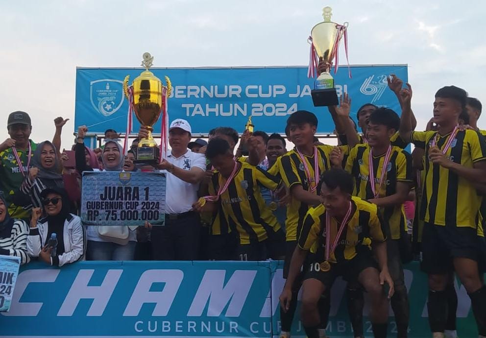 Merangin FC juara Gubernur Cup 2024 di Batanghari. Senin (29/1/2024). Merangin FC juara Gubernur Cup 2024 di Batanghari. Senin (29/1/2024).