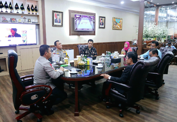 kapolda jambi, irjen pol rusdi hartono menerima silaturahmi kepala perwakilan ombudsman ri provinsi jambi kapolda jambi, irjen pol rusdi hartono menerima silaturahmi kepala perwakilan ombudsman ri provinsi jambi