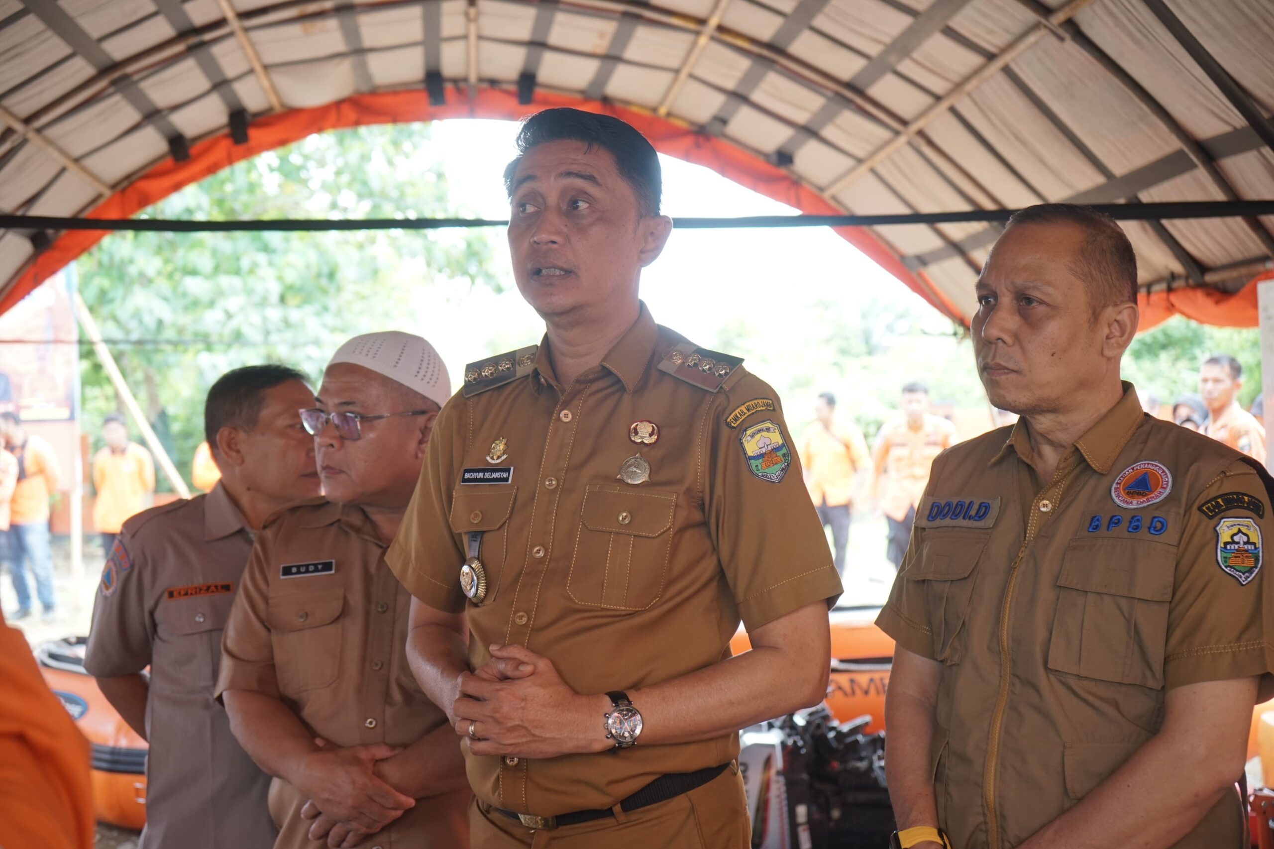 pj bupati tinjau kantor bpbd dan dinsos pj bupati tinjau kantor bpbd dan dinsos