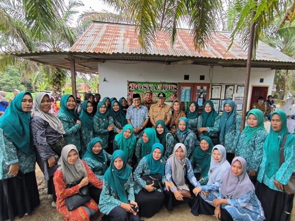 h. maulana hadiri acara posyandu rosela talang gulo kota jambi