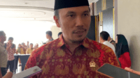 ketua dprd provinsi jambi, edi purwanto....