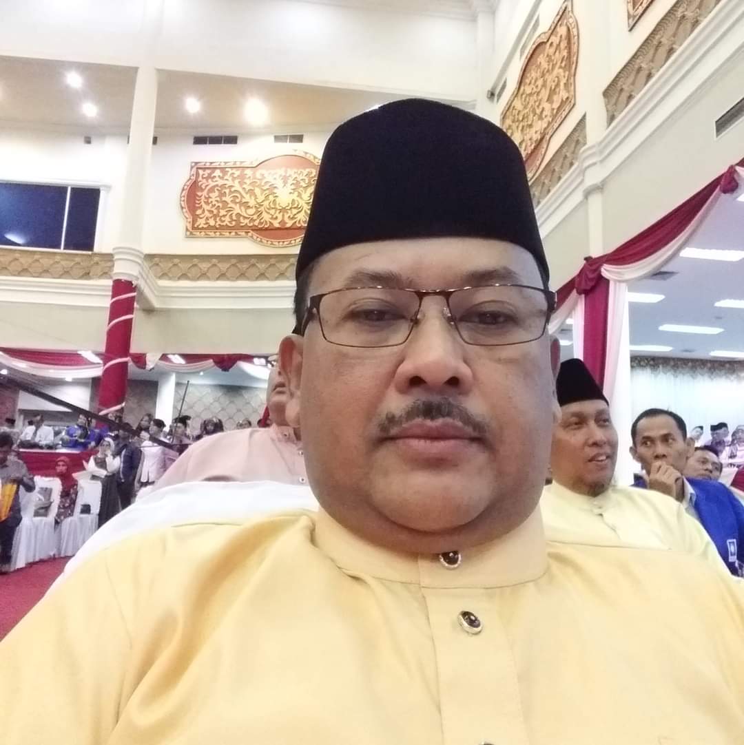 mantan ketua dprd kota jambi periode 2004 2009, zulkifli somad.