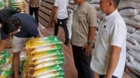 personel subdit i indagsi ditreskrimsus polda jambi lakukan pengecekan stok beras di gudang bulog provinsi jambi personel subdit i indagsi ditreskrimsus polda jambi lakukan pengecekan stok beras di gudang bulog provinsi jambi