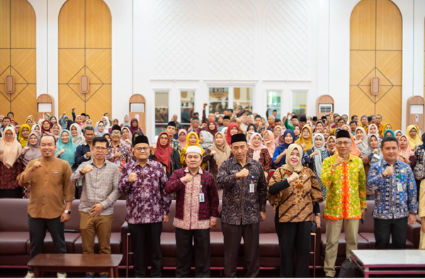 h. maulana silaturahmi bersama kepala sd dan smp n kota jambi