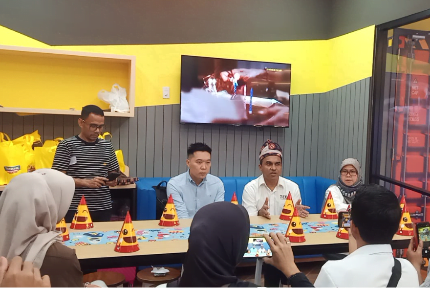 naveen h, ceo timezone dan teeg indonesia