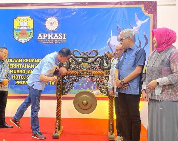 pj buka pelatihan sipd ri bpkad
