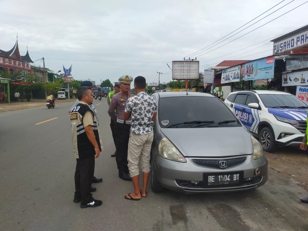 razia plat luar