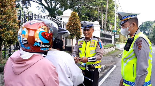 satlantas polresta jambi gelar razia lawan arah