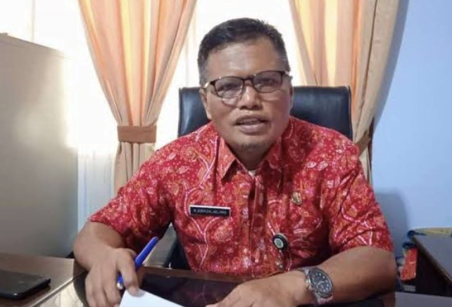 Kadis Kominfosta Kota Sungai Penuh, Josrizal Helman. Kadis Kominfosta Kota Sungai Penuh, Josrizal Helman.