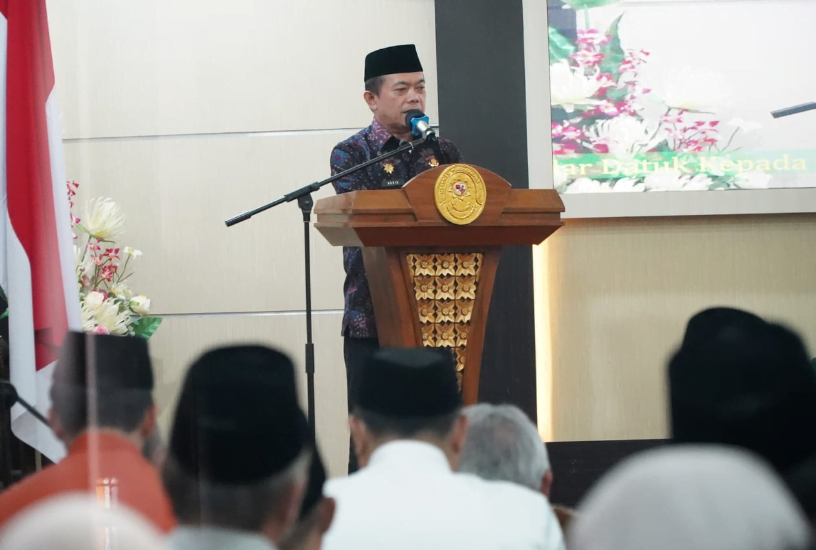 Gubernur Jambi, Al Haris saat hadir diacara Penandatanganan Memorandum of Understanding (MoU) Pengadilan Tinggi Agama Jambi dengan Lembaga Adat Melayu Jambi.