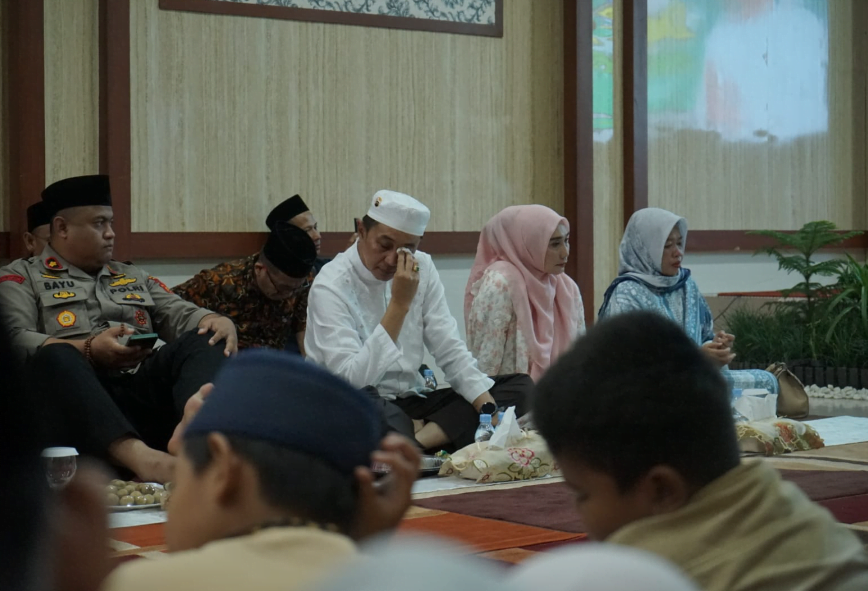 Pemerintah Kabupaten Muaro Jambi menggelar kegiatan doa bersama kaum duafa dan anak Yatim di Wilayah Kabupaten Muaro Jambi.