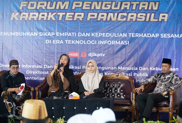 Kementerian Kominfo RI Adakan Diskusi Publik Pembinaan Ideologi Pancasila Kementerian Kominfo RI Adakan Diskusi Publik Pembinaan Ideologi Pancasila