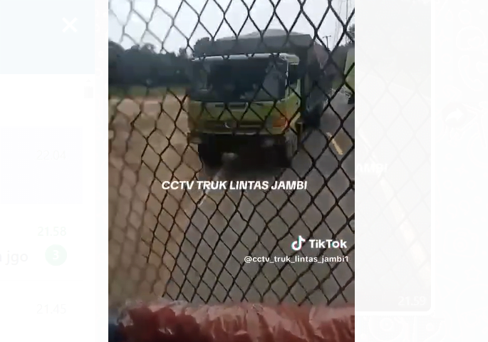 video bus pt rapi vs truk fuso kecelakaan di km 35 bukit baling video bus pt rapi vs truk fuso kecelakaan di km 35 bukit baling