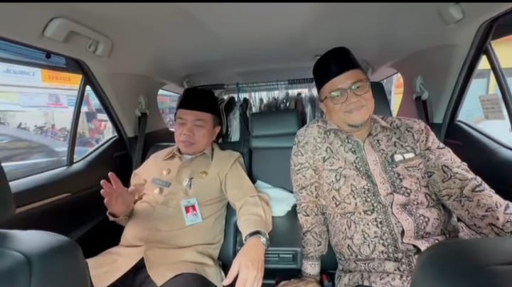gubernur jambi, al haris bersama ketua dpd pan kota jambi h. maulana gubernur jambi, al haris bersama ketua dpd pan kota jambi h. maulana