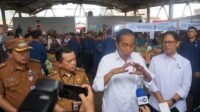 Saat Presiden Jokowi kunjungi Pasar Rakyat Bangko didampingi Gubernur Jambi Al Haris dan Pj Bupati Merangin H Mukti. Rabu (3/4/2024).