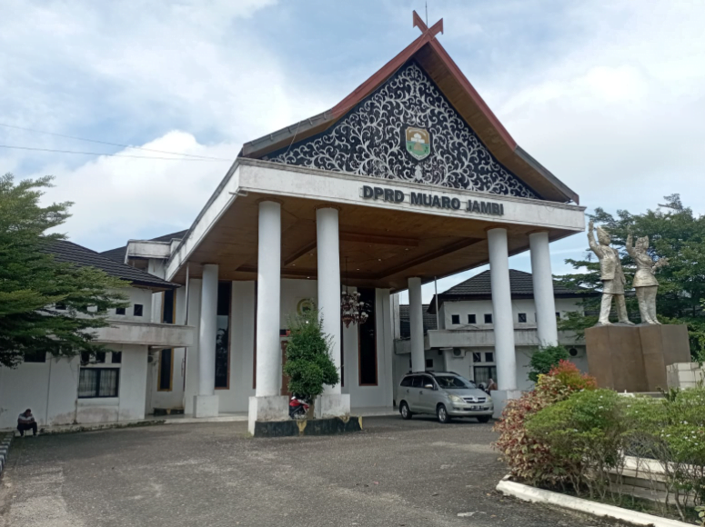 kantor dprd kabupaten muaro jambi kantor dprd kabupaten muaro jambi