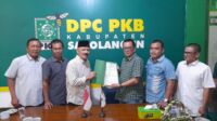 mantan kadis pu provinsi jambi daftar ke pkb untuk pilbup sarolangun.