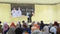 H.Maulana menggelar acara silaturahmi bersama ratusan karyawan karyawati di Aula Kampus IAMA Jambi.