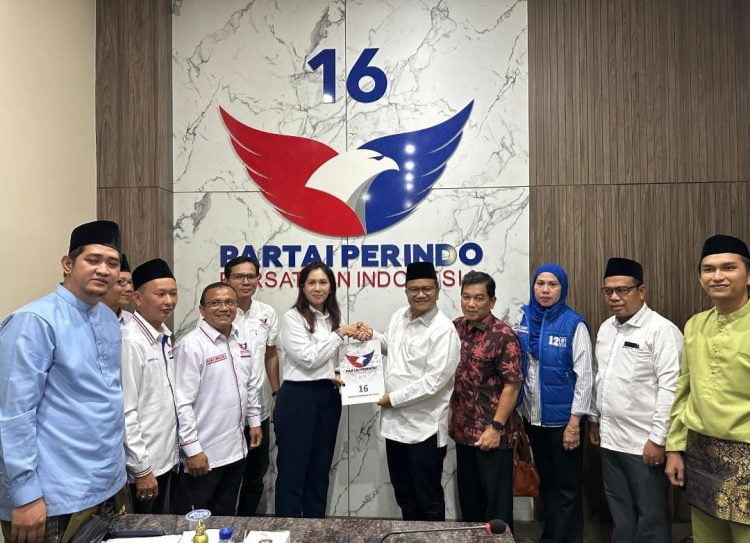 calon walikota jambi, dr maulana kembalikan formulir cawako ke partai perindo