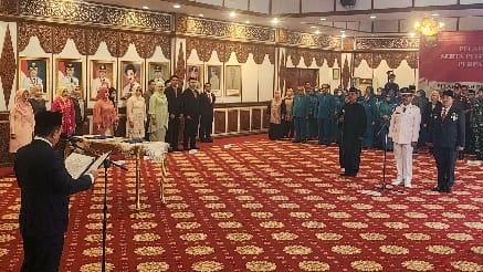 gubernur jambi, al haris lantik pj bupati muaro jambi. gubernur jambi, al haris lantik pj bupati muaro jambi.