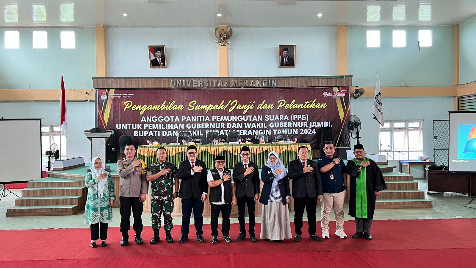 Ketua KPU Merangin Alber Trisman bersama Forkopimda Merangin. 