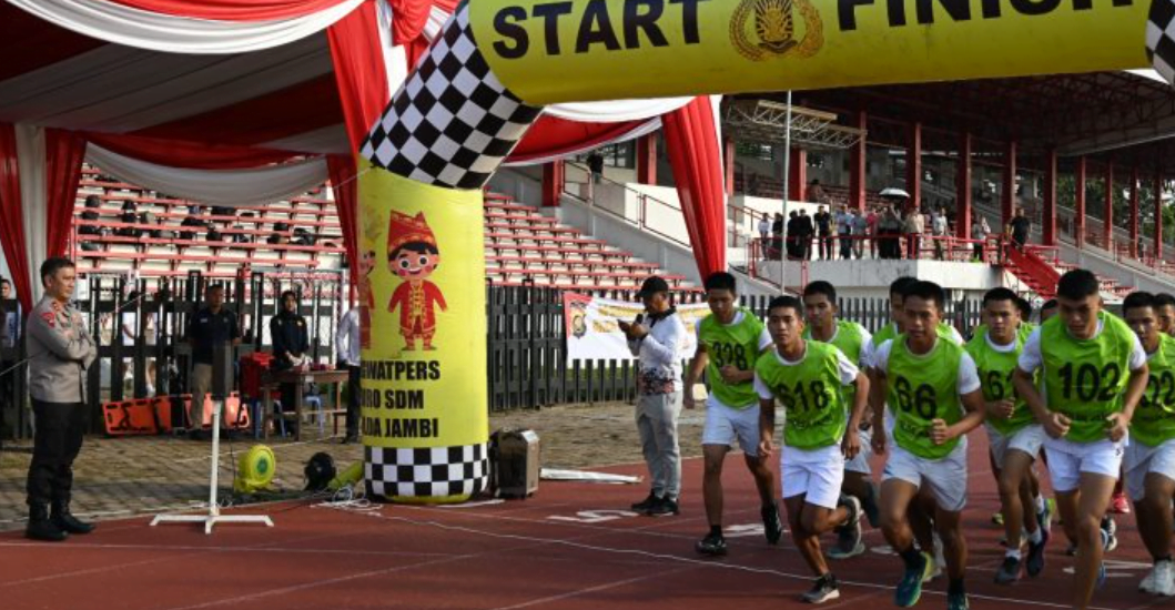 kapolda jambi cek pelaksanaan tes ke samaptaan jasmani calon taruna akpol 2024 kapolda jambi cek pelaksanaan tes ke samaptaan jasmani calon taruna akpol 2024