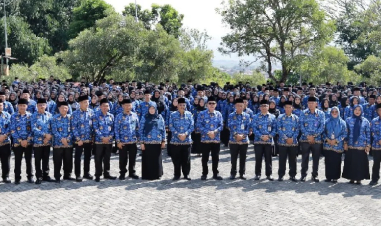 Penyerahan SK PPPK Pemkot Sungai Penuh. Foto: Oga/Jambiseru.com Penyerahan SK PPPK Pemkot Sungai Penuh. Foto: Oga/Jambiseru.com