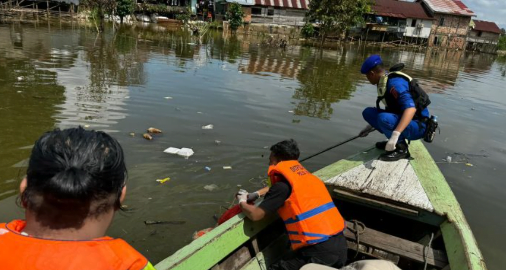 screenshot 2024 05 07 115148 Ditpolairud Polda Jambi Bersama Mahasiswa Unbari Sensus Sampah dari Sungai Hingga Pasar