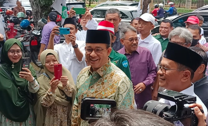 anies baswedan tiba di kantor dpw pkb dki anies baswedan tiba di kantor dpw pkb dki