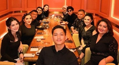 azriel lamar sarah menzel di saksikan kedua keluarga azriel lamar sarah menzel di saksikan kedua keluarga