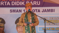 gubernur jambi, al haris saat apel ppdb tahun ajaran 2024 2025 di sman 13 kota jambi