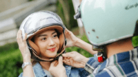 helm cargloss yrh didesain untuk perempuan sehingga cocok dipakai wanita berhijab.