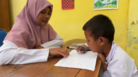 awal tahun ajaran baru 2024, suasana di sdn sumberaji 1, desa sumberaji, kecamatan kabuh, kabupaten jombang terasa sepi.