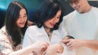 denny sumargo dan olivia allan dikarunia anak pertama