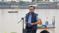 gubernur jambi, al haris saat pembukaan parade perahu hias dala rangka festival batanghari tahun 2024 gubernur jambi, al haris saat pembukaan parade perahu hias dala rangka festival batanghari tahun 2024