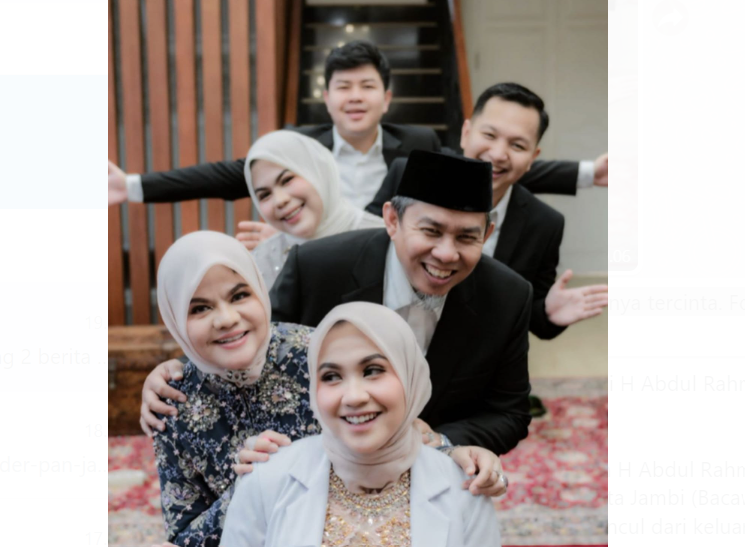 h abdul rahman beserta keluarganya tercinta.