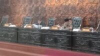 Ketua DPRD Merangin Herman Efendi saat Pimpin Sidang Paripurna penyampaian KUA PPAS Anggaran tahun 2025. Jum'at (19/7/2024).