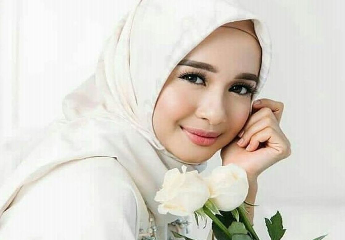 kabar laudya cynthia bella jadi istri ketiga ustaz nurul dzikri adalah hoax