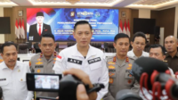 kapolda jambi, irjen pol. rusdi hartono saat dampingi menteri atrbpn, agus harimurti yudhoyono. kapolda jambi, irjen pol. rusdi hartono saat dampingi menteri atrbpn, agus harimurti yudhoyono.