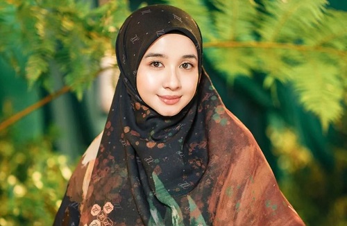 laudya cynthia bella dikabarkan menikah jadi istri ketiga seorang ustaz laudya cynthia bella dikabarkan menikah jadi istri ketiga seorang ustaz