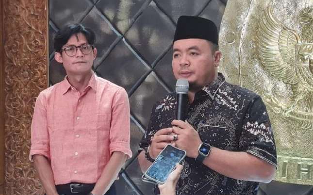 plt ketua kpu mochammad afifuddin mengatakan beberapa daerah terdapat kendala pendistribusian logistik pemilu karena kondisi geografis.. plt ketua kpu mochammad afifuddin mengatakan beberapa daerah terdapat kendala pendistribusian logistik pemilu karena kondisi geografis..
