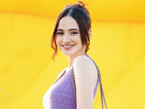 syifa hadju akui al quran sebagai penenang dari rasa galau syifa hadju akui al quran sebagai penenang dari rasa galau