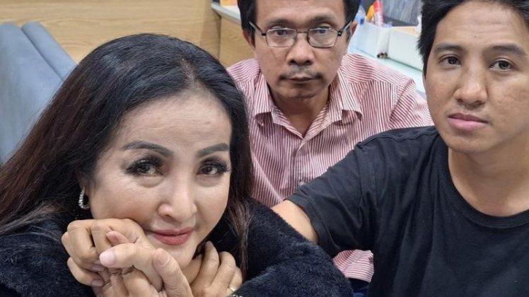 anak machica mochtar akhirnya pulang ke rumah, kondisi dada dan wajah bengkak