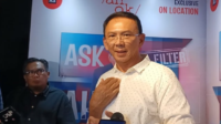 basuki tjahaja purnama alias ahok angkat bicara soal peluang pdip mengusung anies baswedan di pilgub jakarta