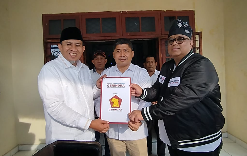 dpd gerindra provinsi jambi bagikan sk b1kwk ke h abdul rahman h andi muhammad guntur dpd gerindra provinsi jambi bagikan sk b1kwk ke h abdul rahman h andi muhammad guntur