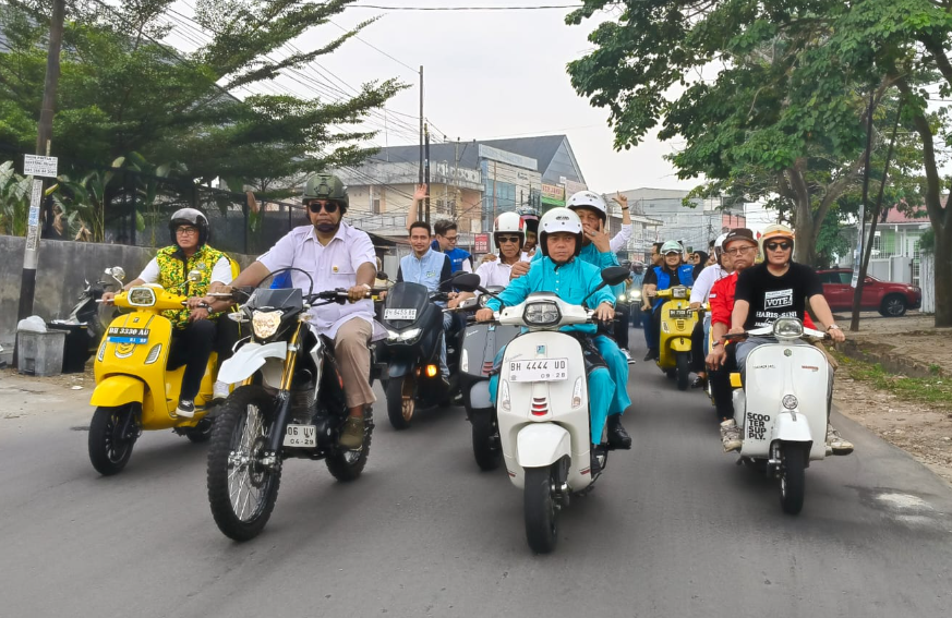 haris sani kendarai motor daftar ke kpu