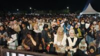 Lautan massa di deklarasi h abdul rahman andi muhammad guntur jambi