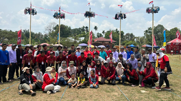 acara perlombaan dalam rangka semarak kemerdekaan di desa kedemangan